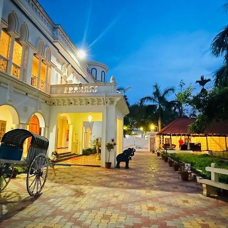 Chola Heritage Resort Kāraikkudi Exterior photo