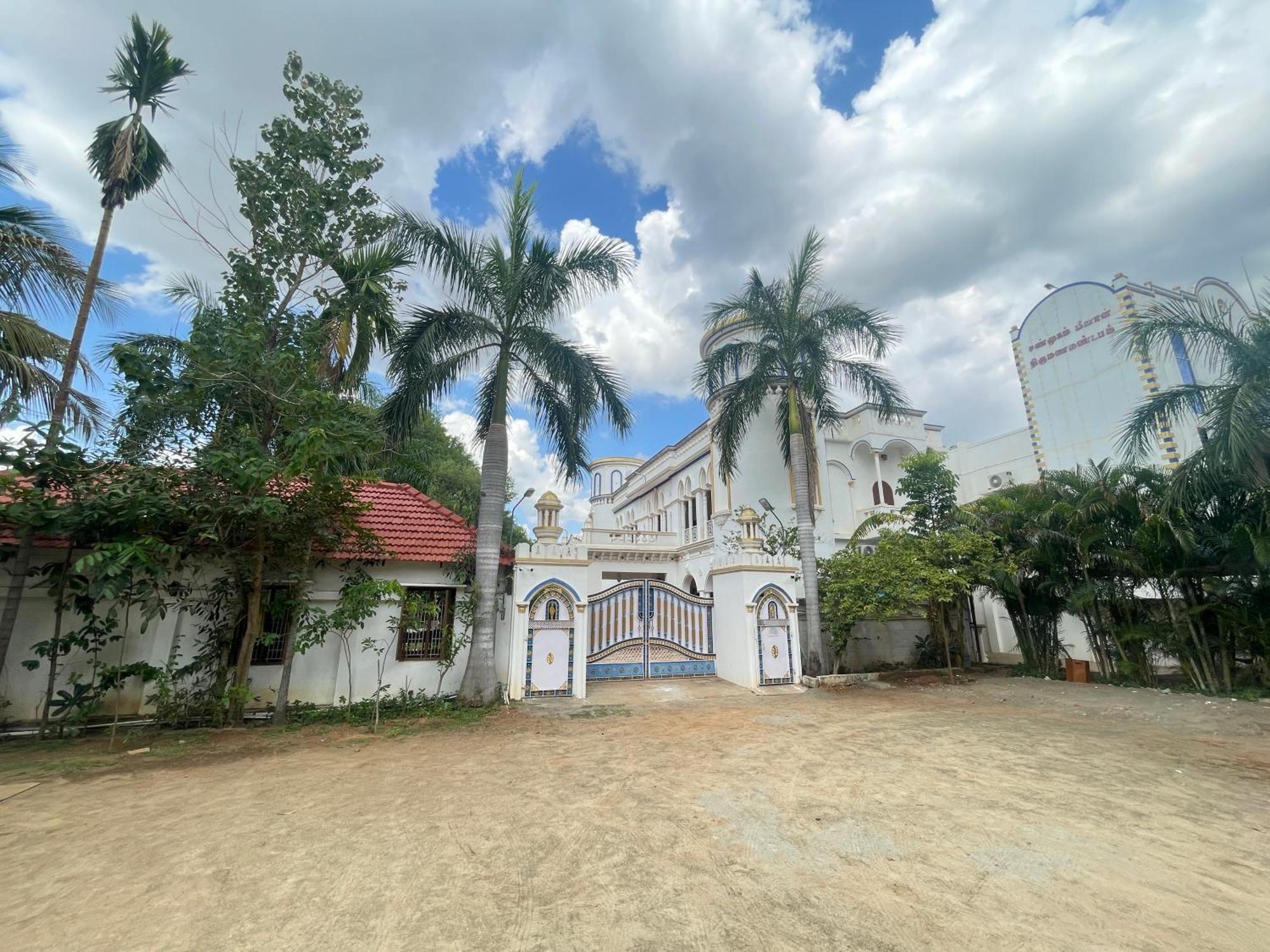 Chola Heritage Resort Kāraikkudi Exterior photo