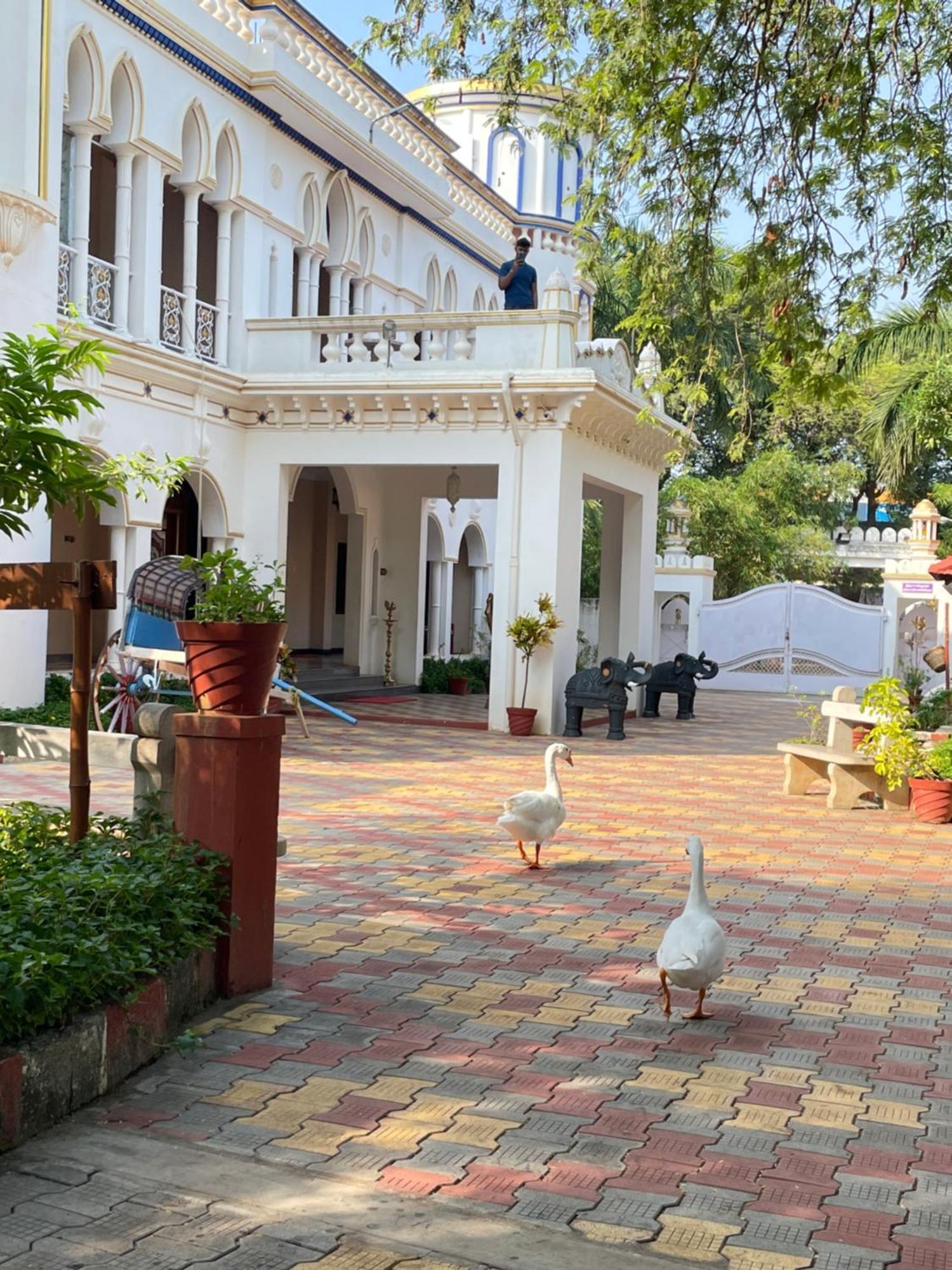 Chola Heritage Resort Kāraikkudi Exterior photo
