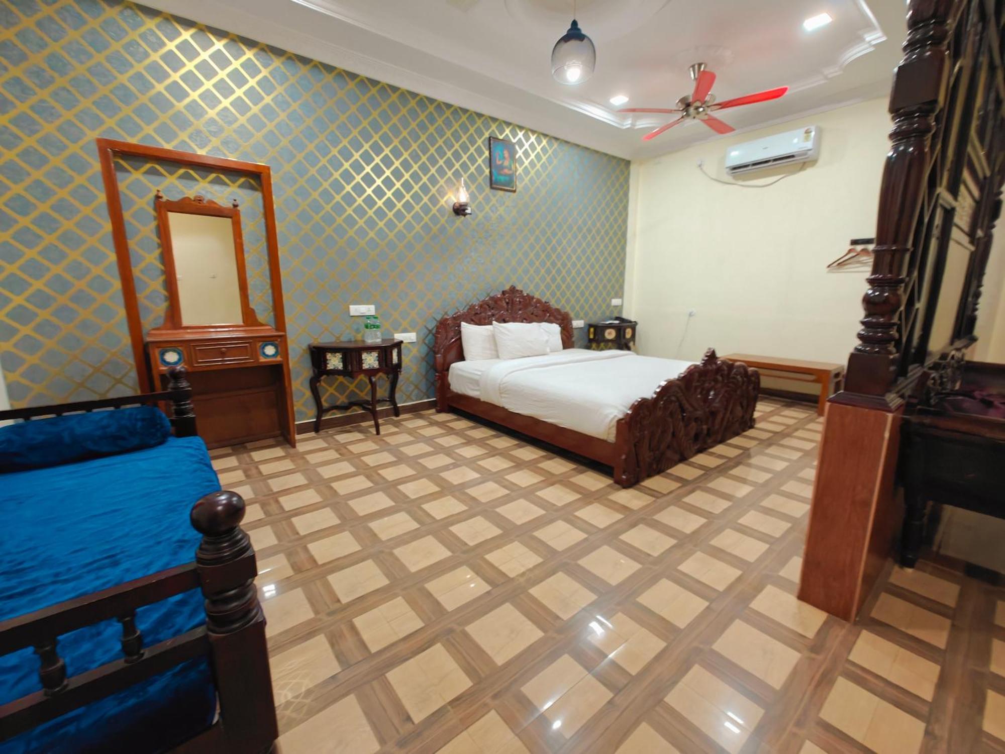 Chola Heritage Resort Kāraikkudi Exterior photo