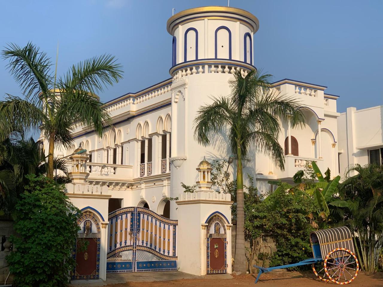 Chola Heritage Resort Kāraikkudi Exterior photo